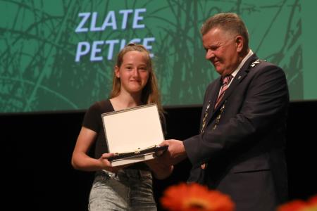 ZLATE PETICE 98 FOTO LJUBO VUKELIČ